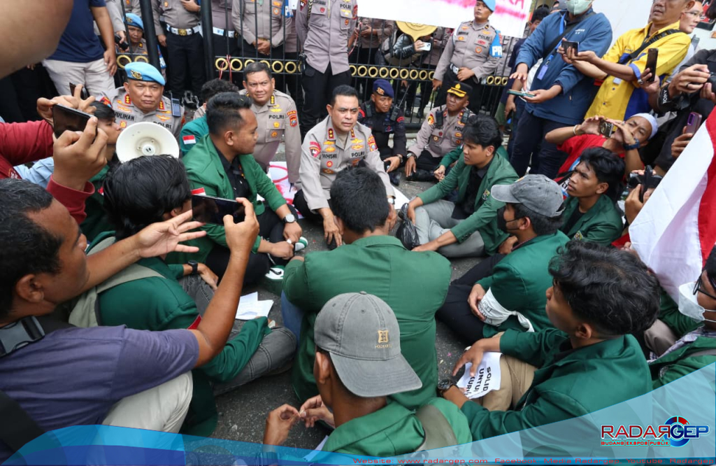 Kapolda Sumut Rangkul Mahasiswa BEM USU, Aspirasi Disampaikan dengan Damai